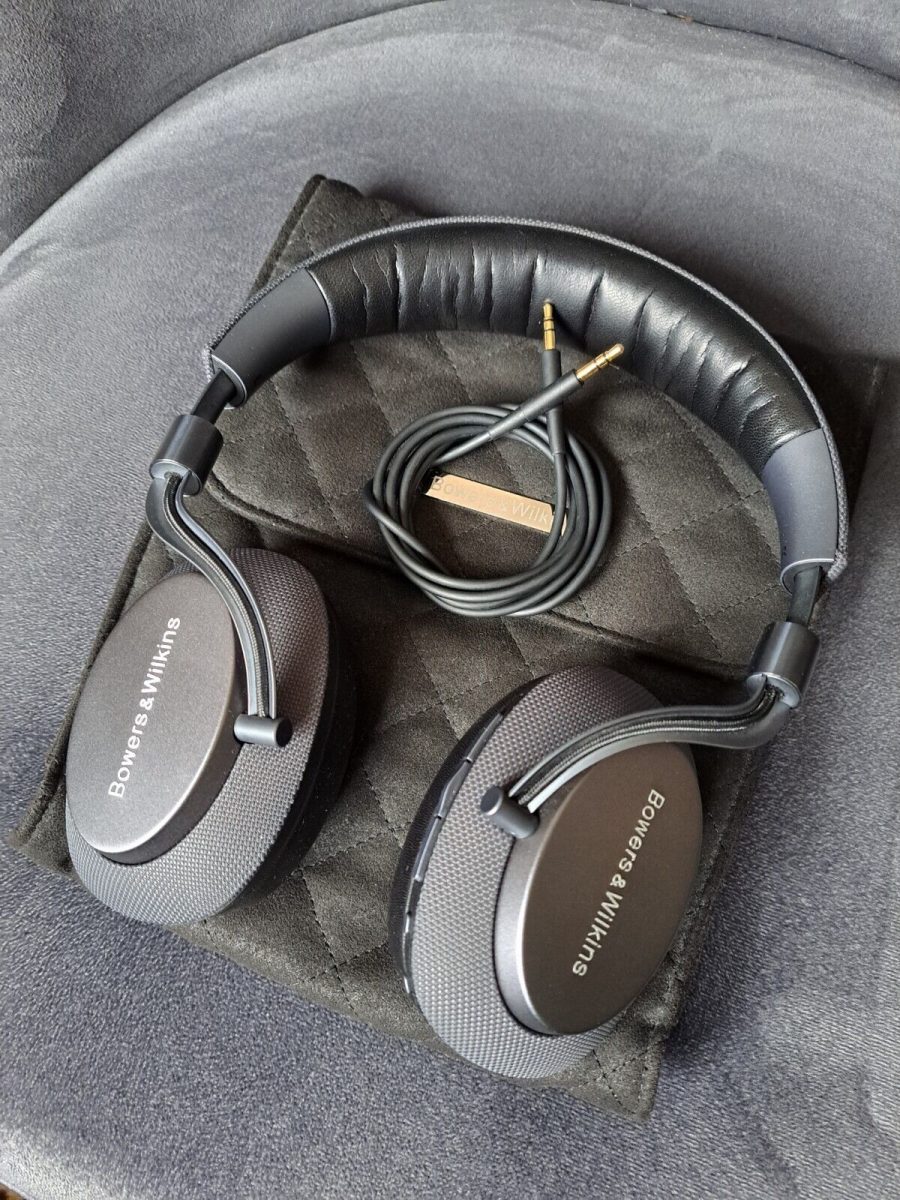 Best Over-Ear Headphones under $500