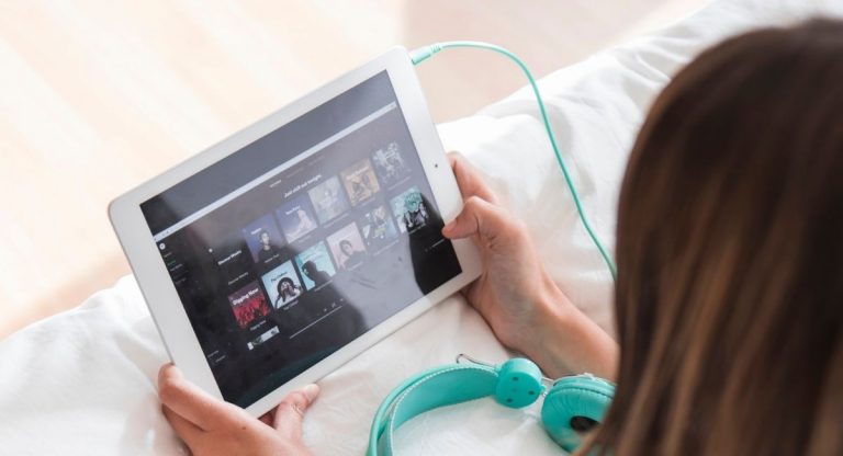 how to clear recently played on spotify